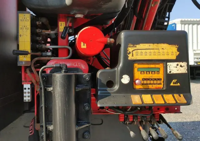 VOLVO FM 440 6x4 HDS FASSI F170 Składany w Literę Z 