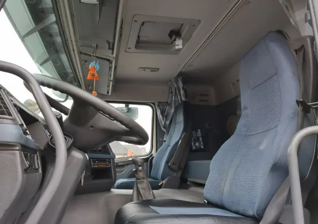 VOLVO FM 440 6x4 HDS FASSI F170 Składany w Literę Z 