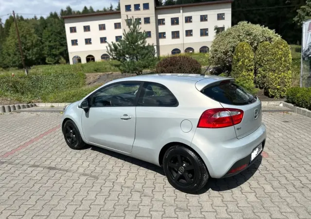 KIA Rio 1.2 Edition 7