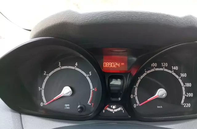 FORD Fiesta 1.25 (82 KM) 5d