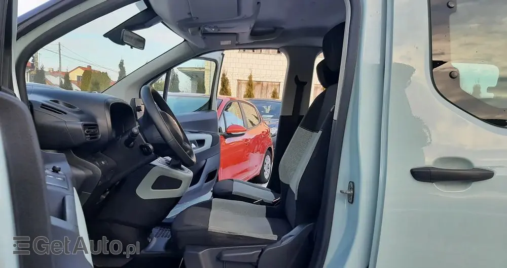 CITROËN Berlingo XL PureTech 110 SHINE