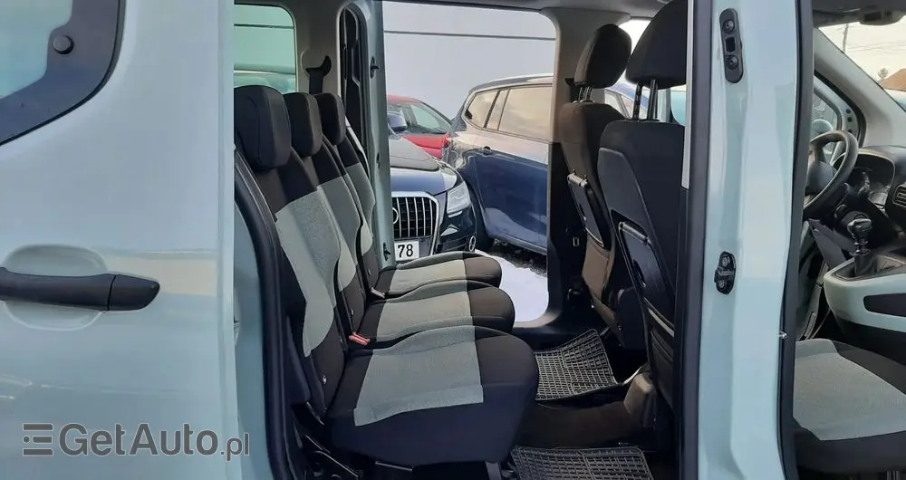 CITROËN Berlingo XL PureTech 110 SHINE