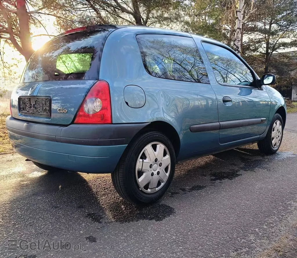 RENAULT Clio 1.2 i 16V (75 KM)