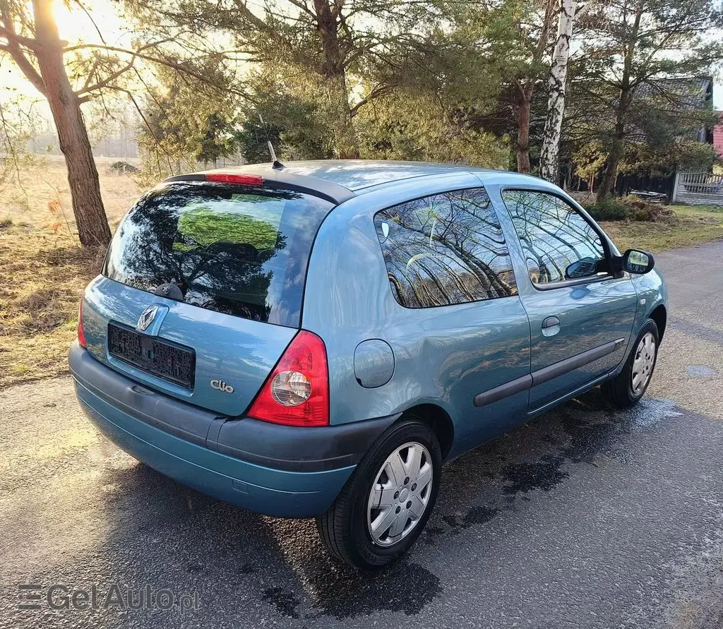 RENAULT Clio 1.2 i 16V (75 KM)