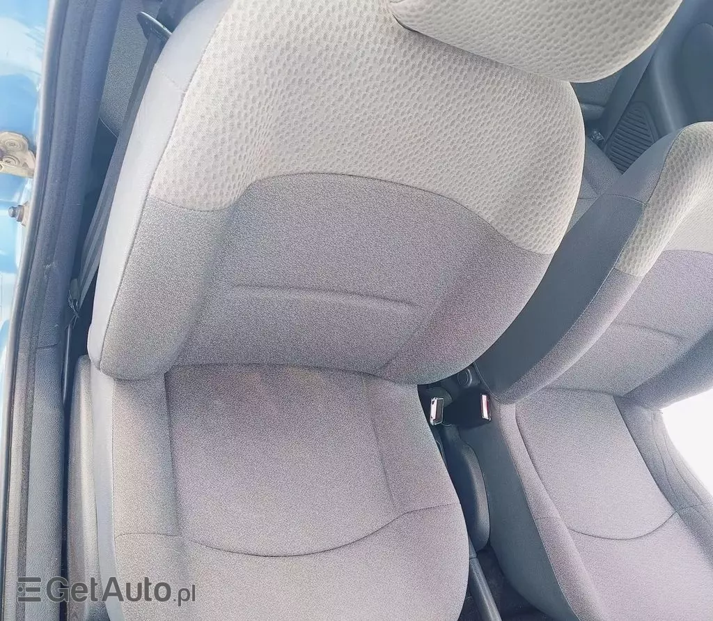 RENAULT Clio 1.2 i 16V (75 KM)