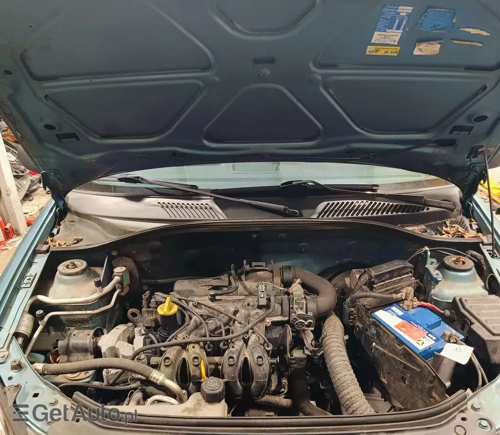 RENAULT Clio 1.2 i 16V (75 KM)