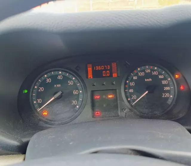 RENAULT Clio 1.2 i 16V (75 KM)