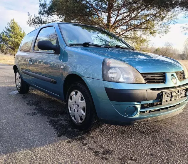 RENAULT Clio 1.2 i 16V (75 KM)