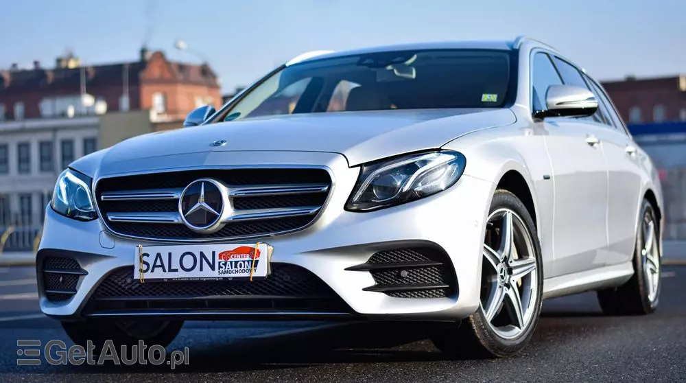 MERCEDES-BENZ Klasa E 300 de AMG