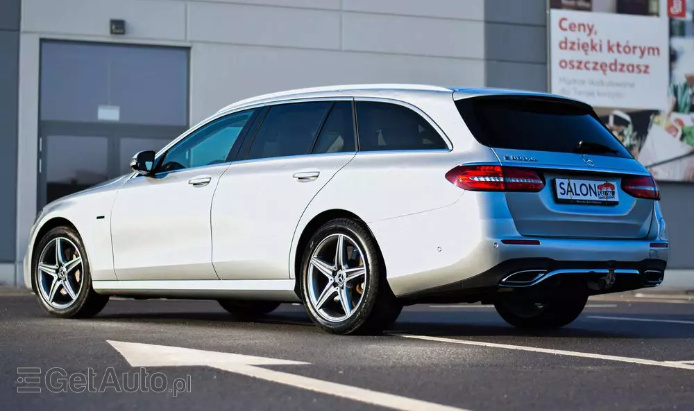 MERCEDES-BENZ Klasa E 300 de AMG