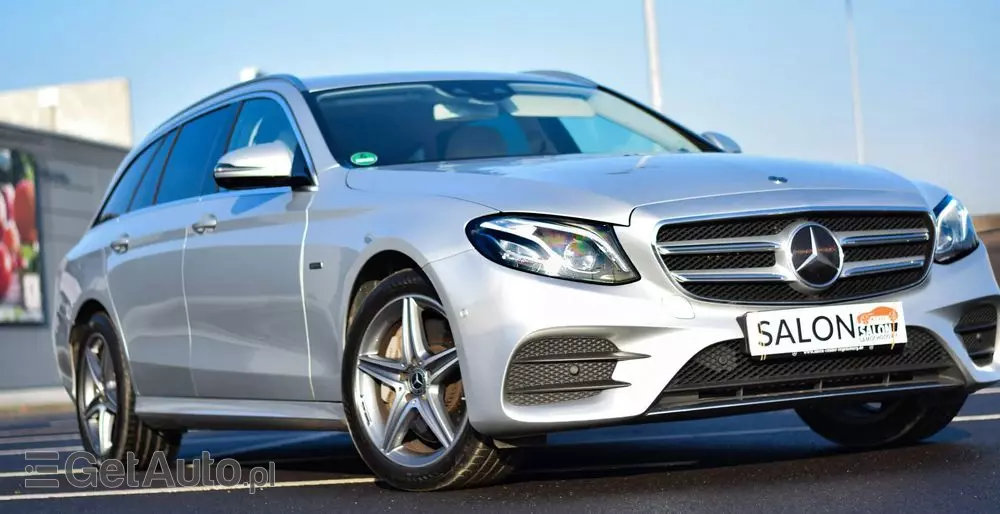 MERCEDES-BENZ Klasa E 300 de AMG