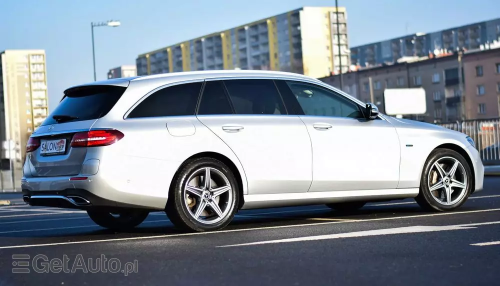 MERCEDES-BENZ Klasa E 300 de AMG