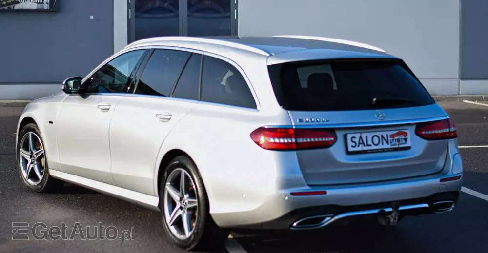 MERCEDES-BENZ Klasa E 300 de AMG