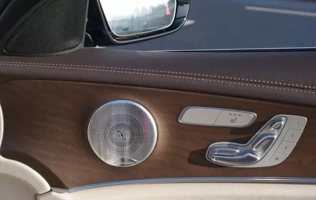 MERCEDES-BENZ Klasa E 300 de AMG