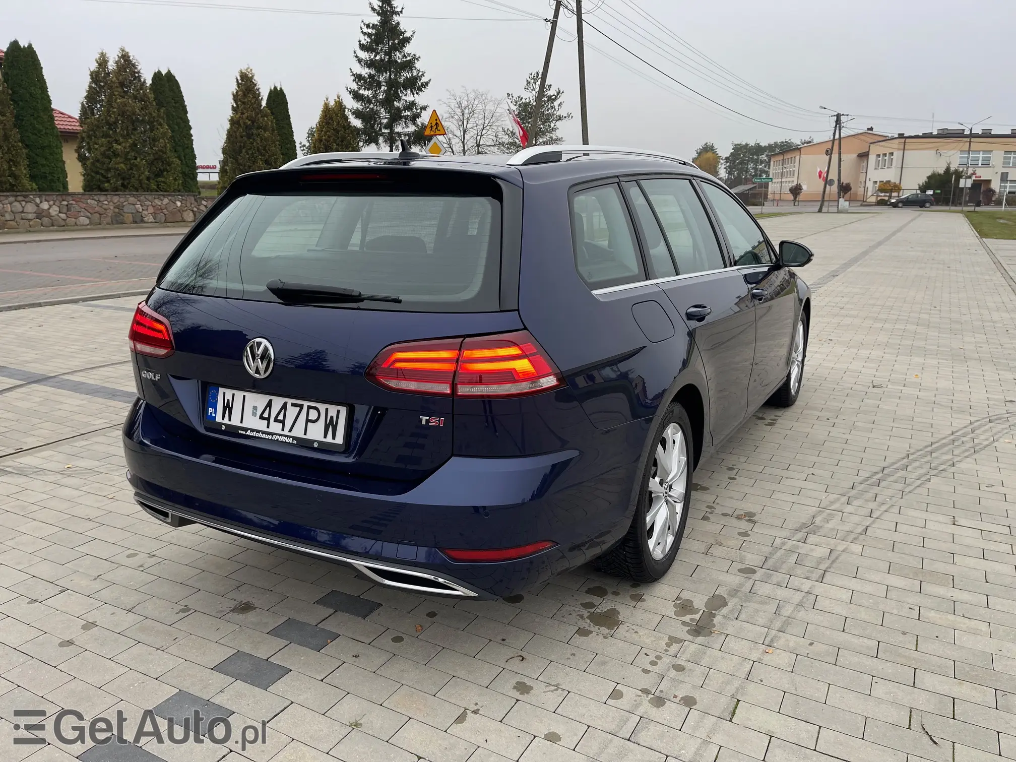 VOLKSWAGEN Golf Highline