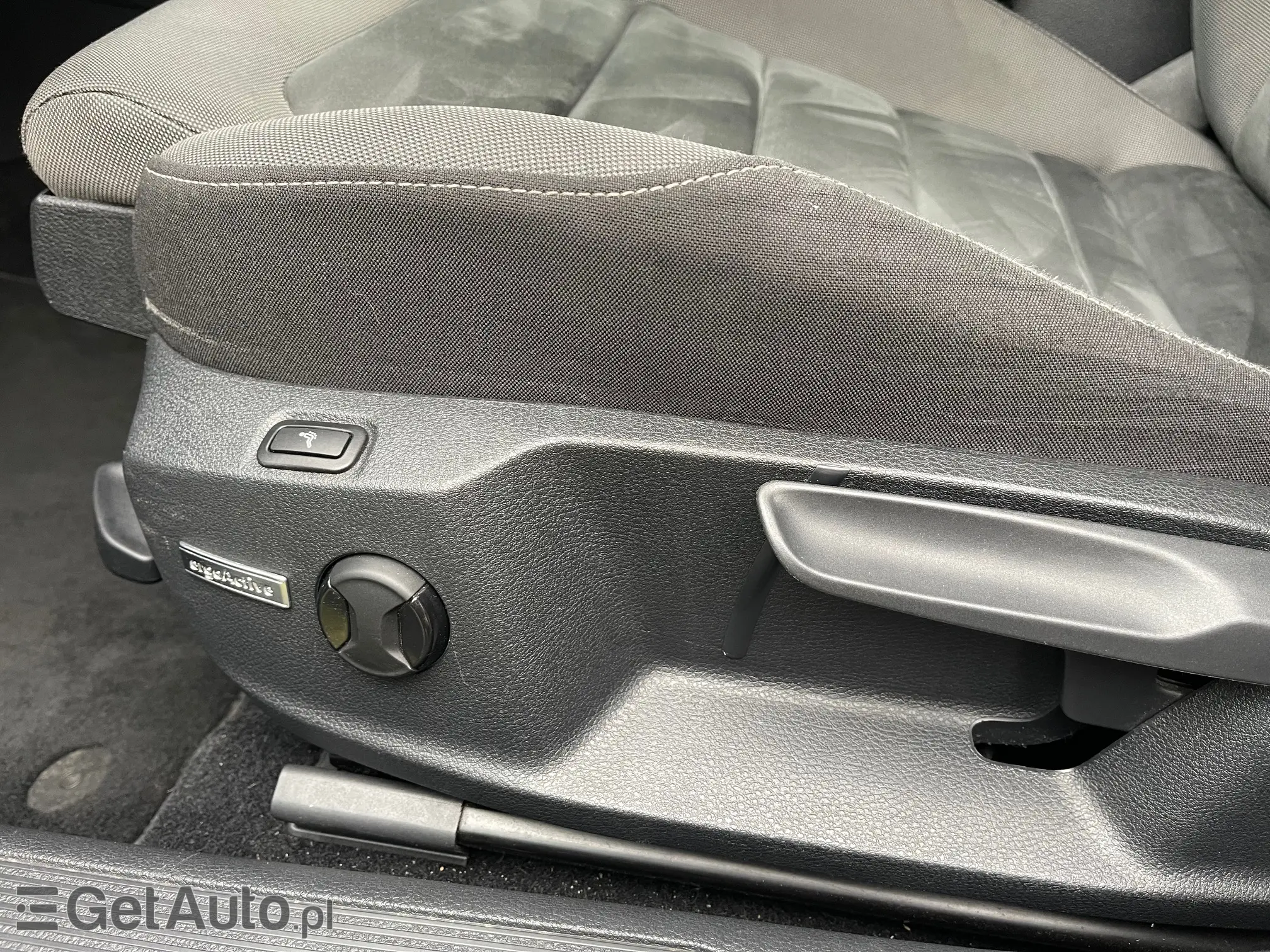 VOLKSWAGEN Golf Highline