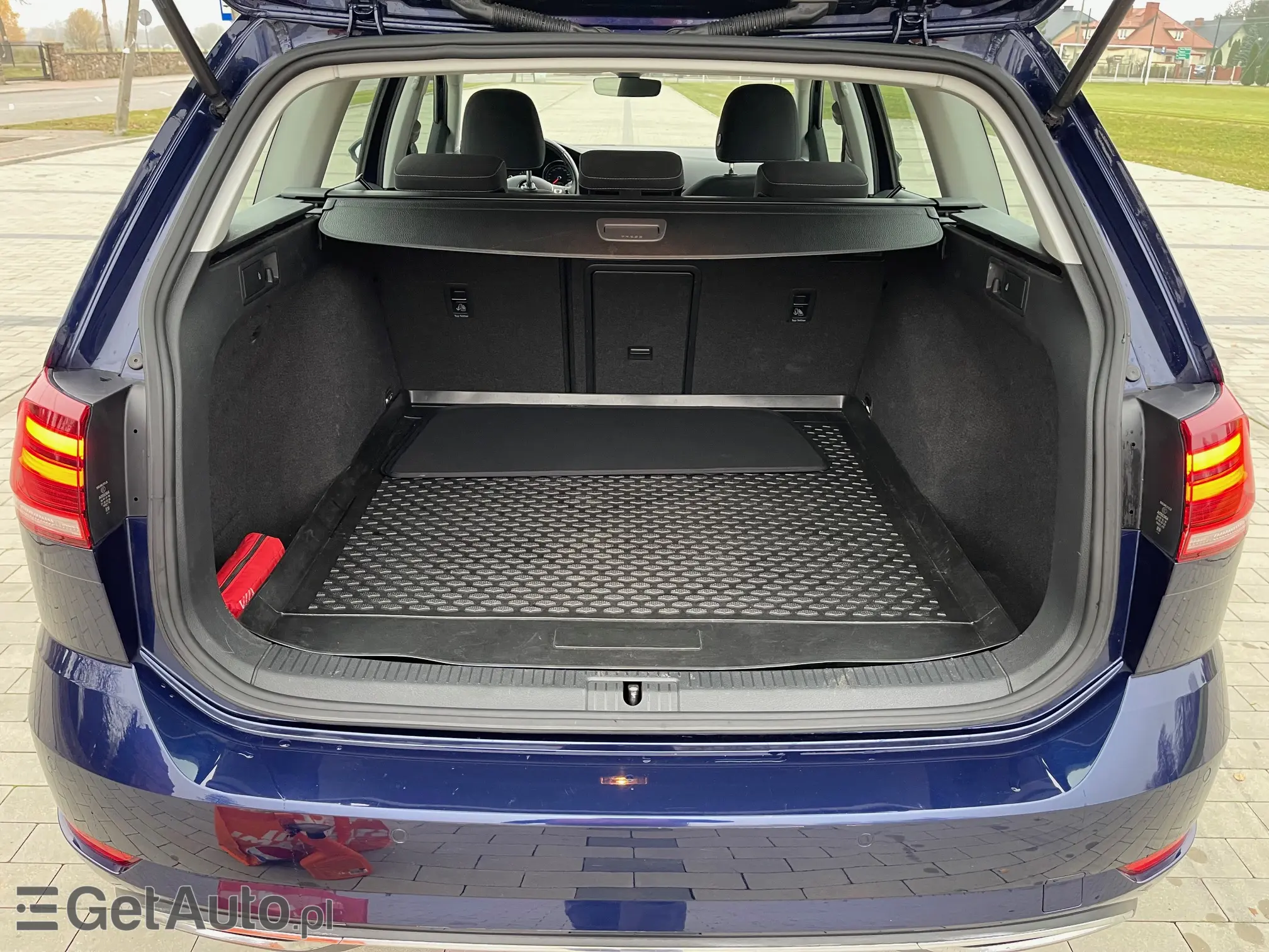 VOLKSWAGEN Golf Highline