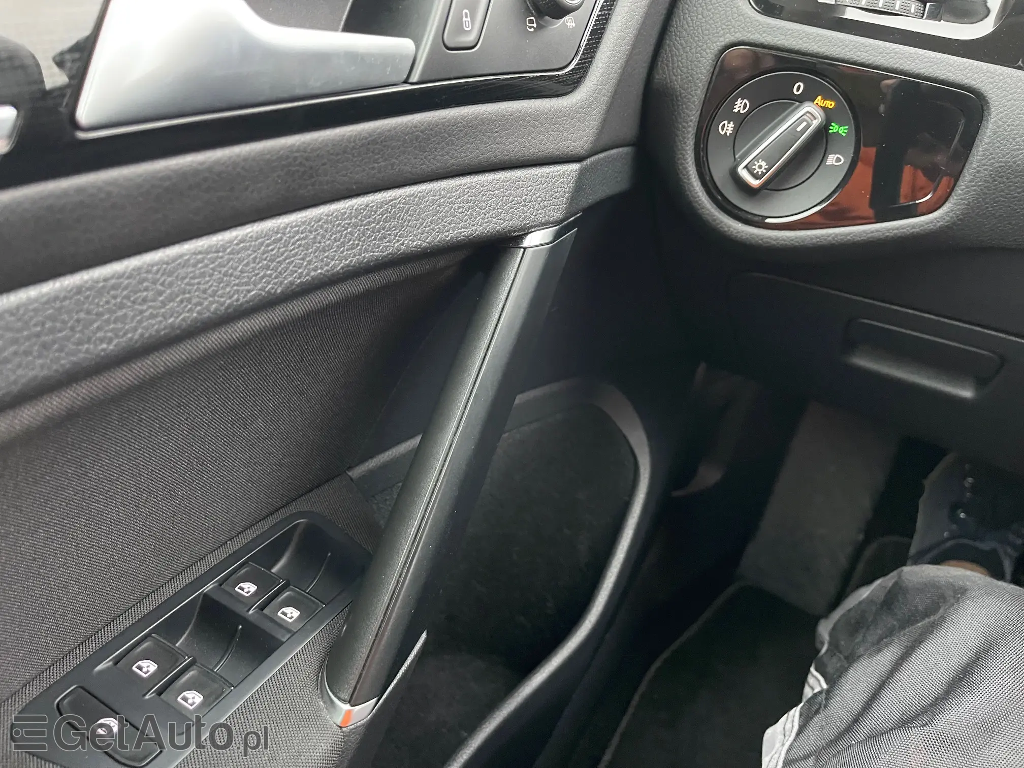 VOLKSWAGEN Golf Highline