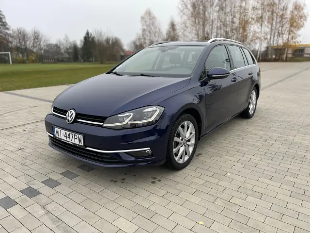 VOLKSWAGEN Golf Highline