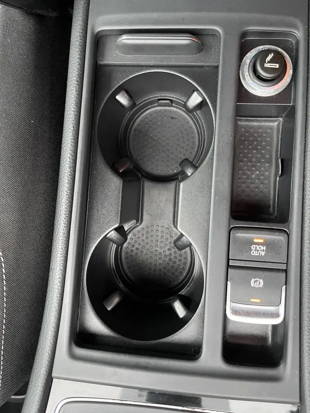 VOLKSWAGEN Golf Highline