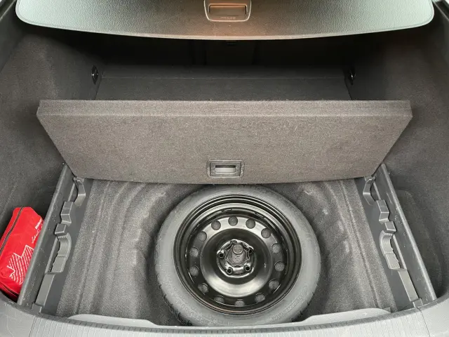 VOLKSWAGEN Golf Highline