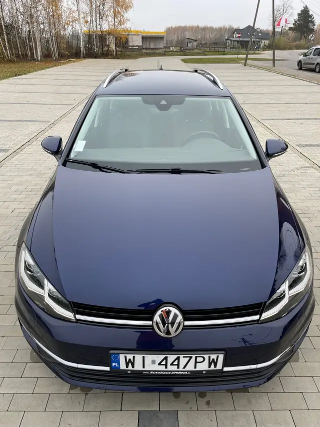 VOLKSWAGEN Golf Highline