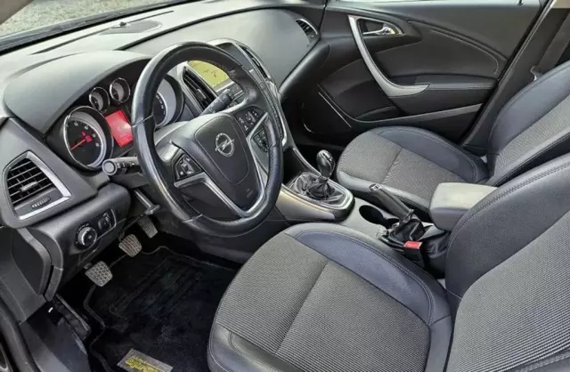 OPEL Astra 