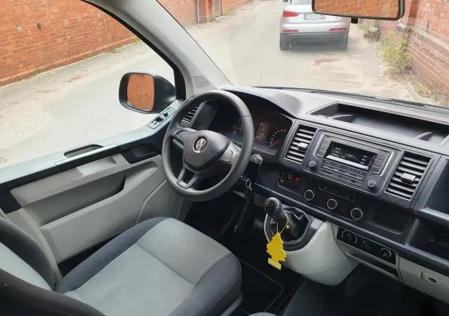 VOLKSWAGEN Transporter L1H1