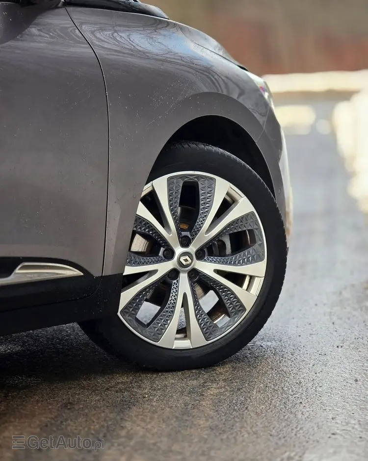 RENAULT Grand Scenic 