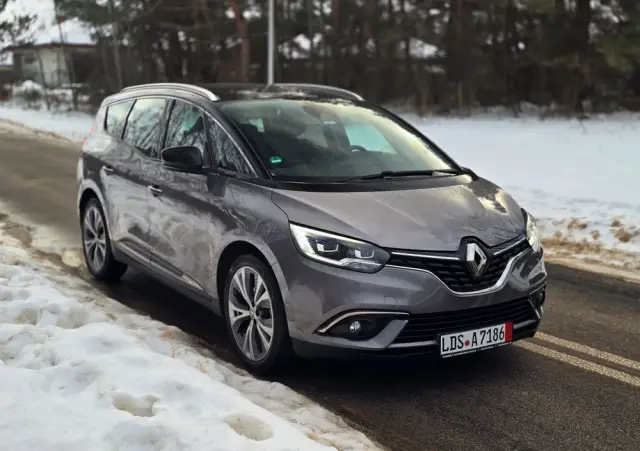 RENAULT Grand Scenic 
