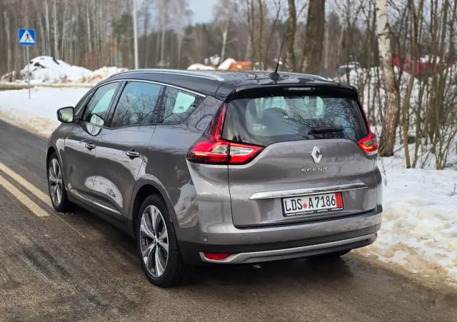 RENAULT Grand Scenic 