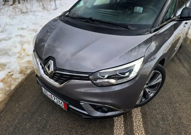 RENAULT Grand Scenic 