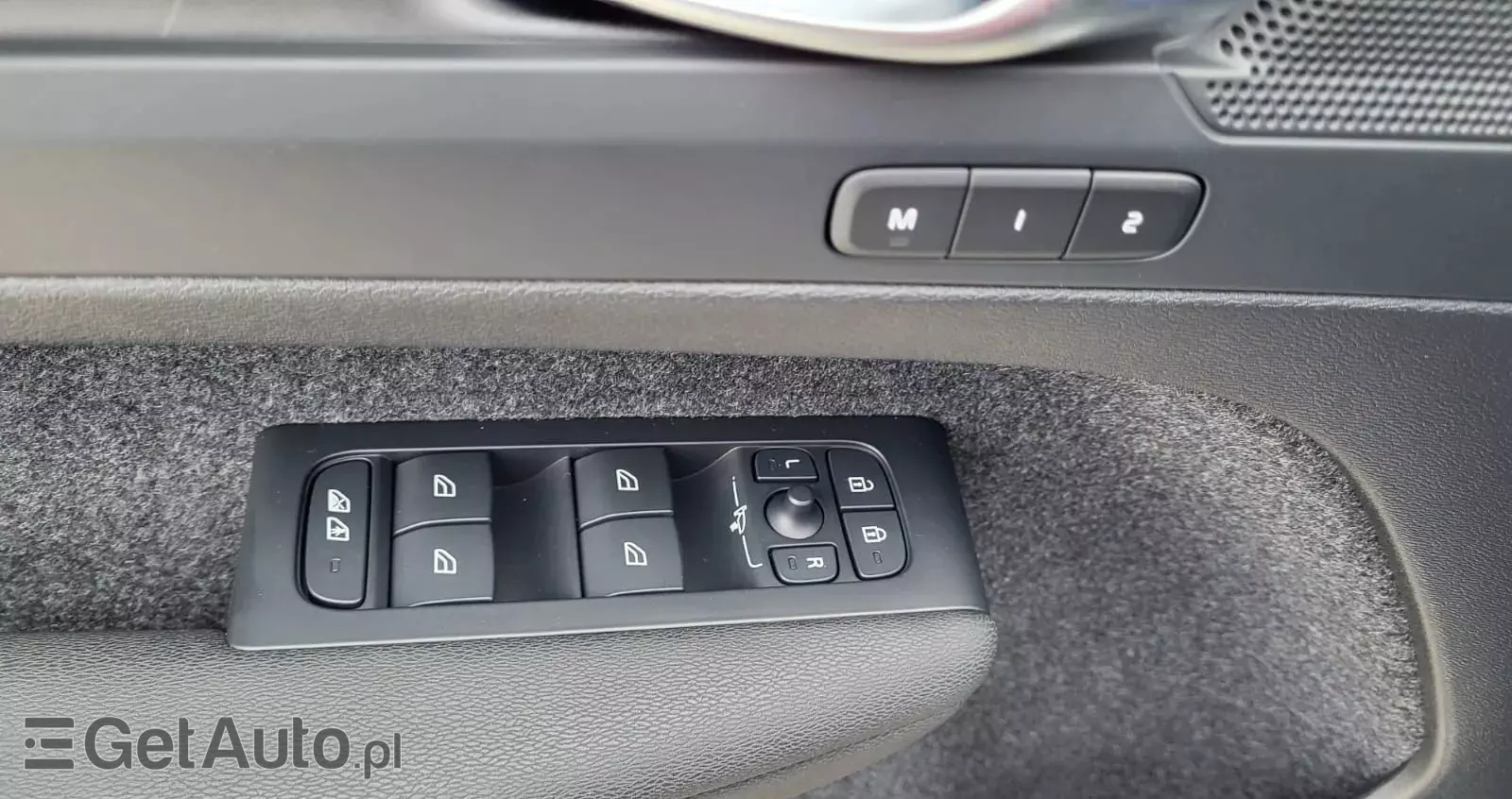 VOLVO XC 40 T4 Recharge DKG Core