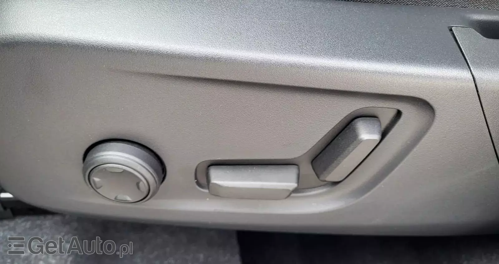 VOLVO XC 40 T4 Recharge DKG Core