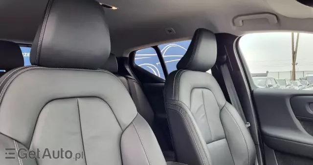 VOLVO XC 40 T4 Recharge DKG Core