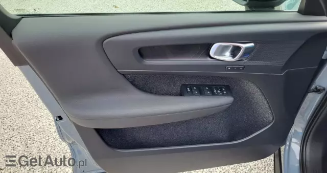 VOLVO XC 40 T4 Recharge DKG Core