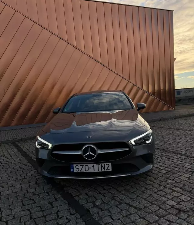 MERCEDES-BENZ CLA 