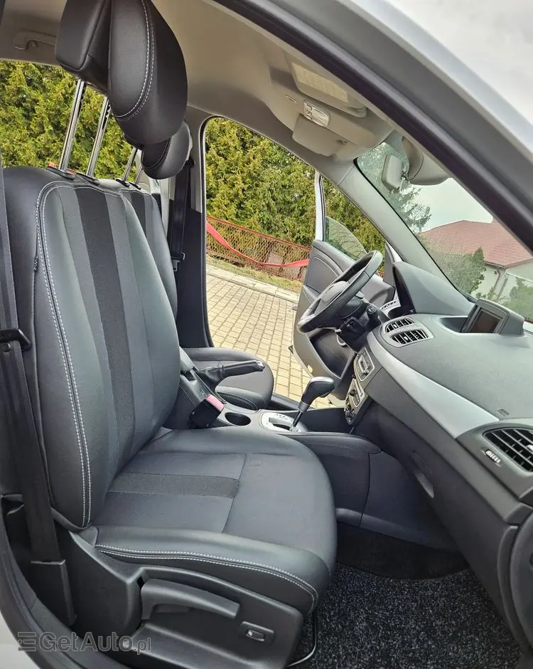 RENAULT Fluence DCi 110 FAP EDC Sportway