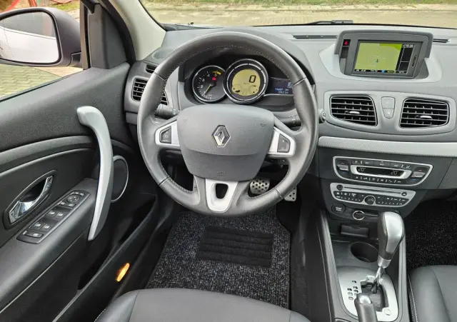RENAULT Fluence DCi 110 FAP EDC Sportway