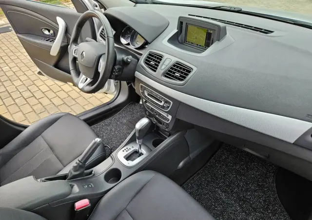 RENAULT Fluence DCi 110 FAP EDC Sportway