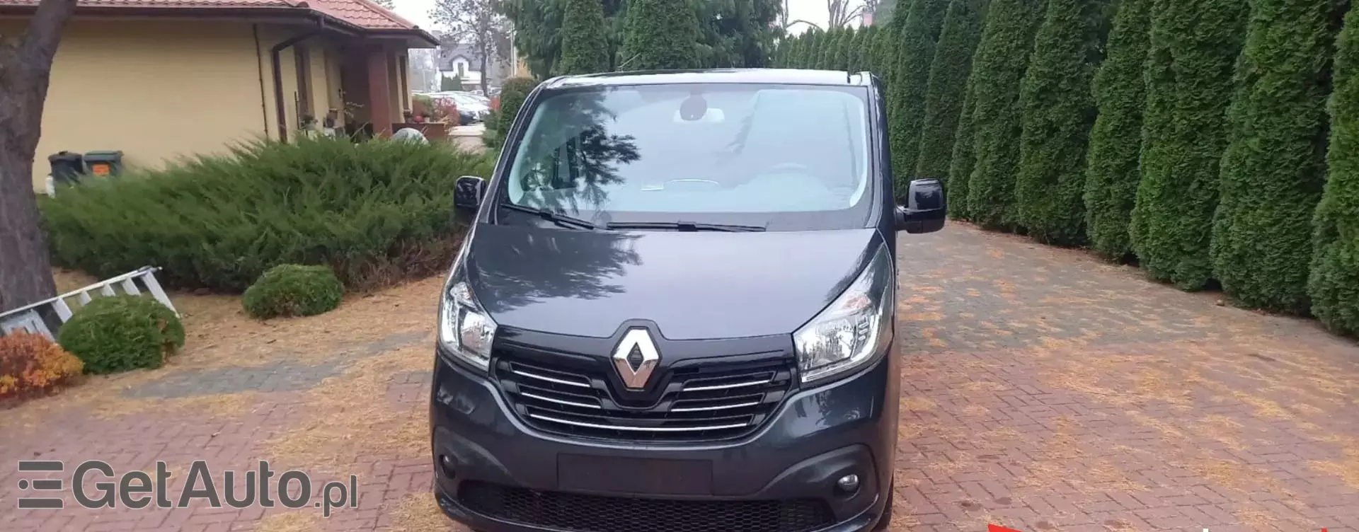 RENAULT Trafic 
