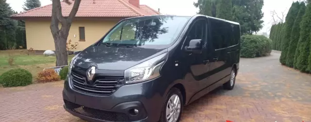 RENAULT Trafic 