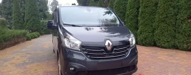 RENAULT Trafic 