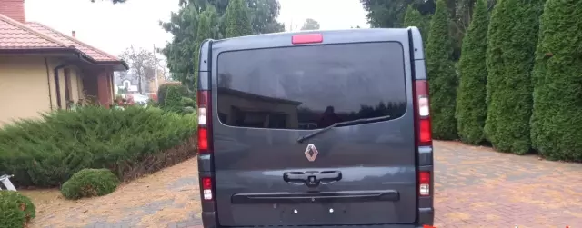 RENAULT Trafic 