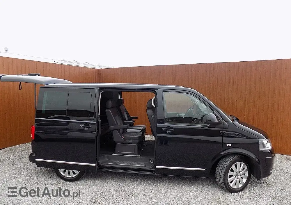 VOLKSWAGEN Multivan 