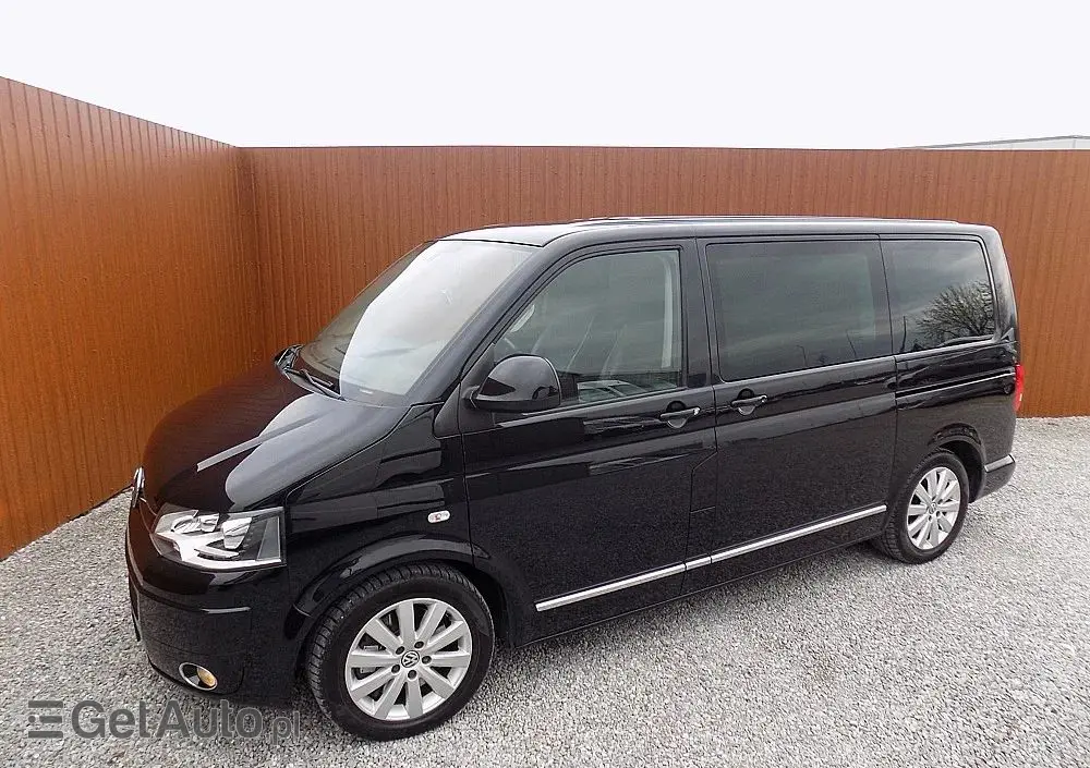 VOLKSWAGEN Multivan 