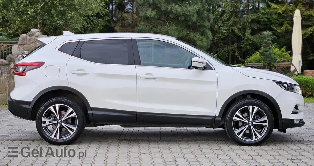 NISSAN Qashqai 1.6 DIG-T Tekna