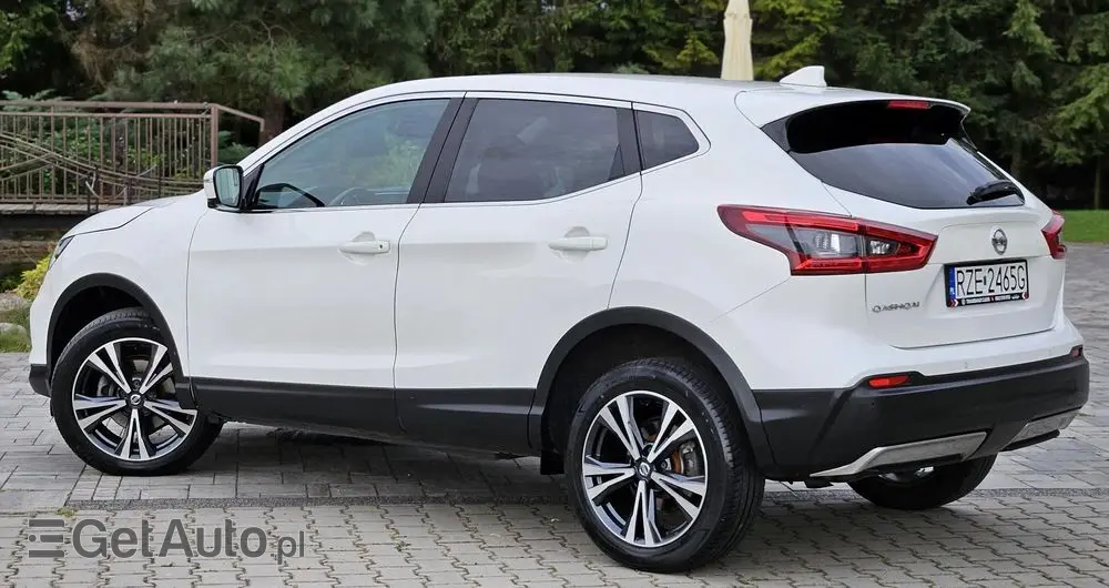 NISSAN Qashqai 1.6 DIG-T Tekna