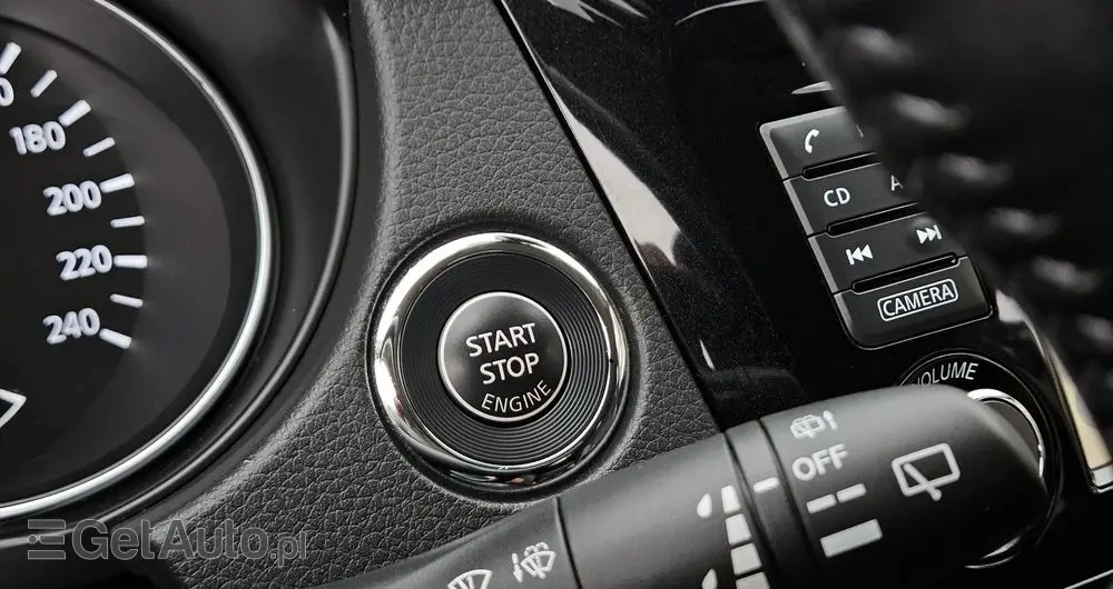 NISSAN Qashqai 1.6 DIG-T Tekna