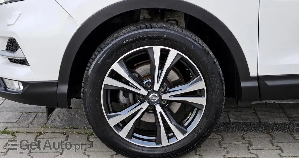 NISSAN Qashqai 1.6 DIG-T Tekna